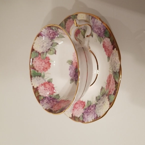 1950s Paragon Double Warrant Bone China Teacup & Saucer Set A563 / Hydrangeas - Picture 3 of 17